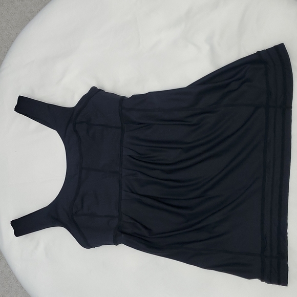 Lululemon pleated loose fit black size 6 tank - Picture 6 of 7